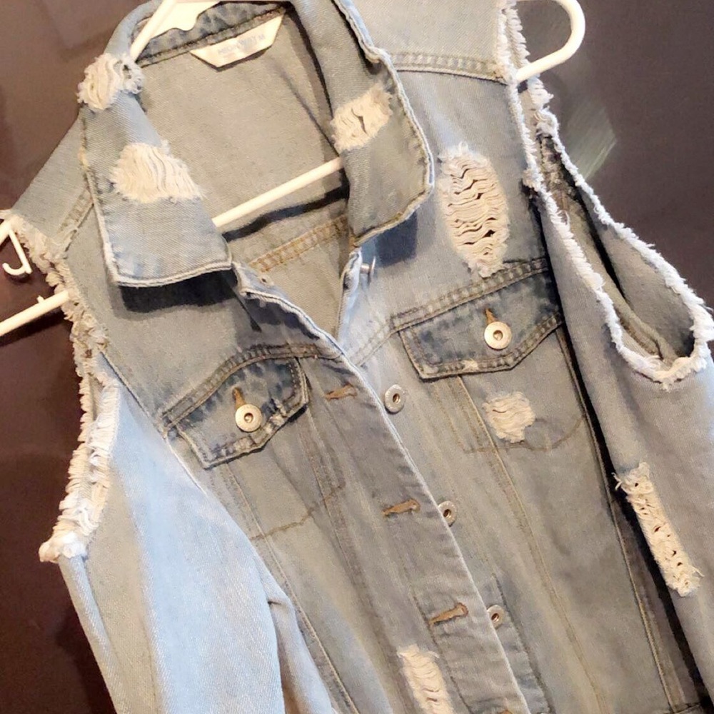 My favvv cold sholder jean jacket